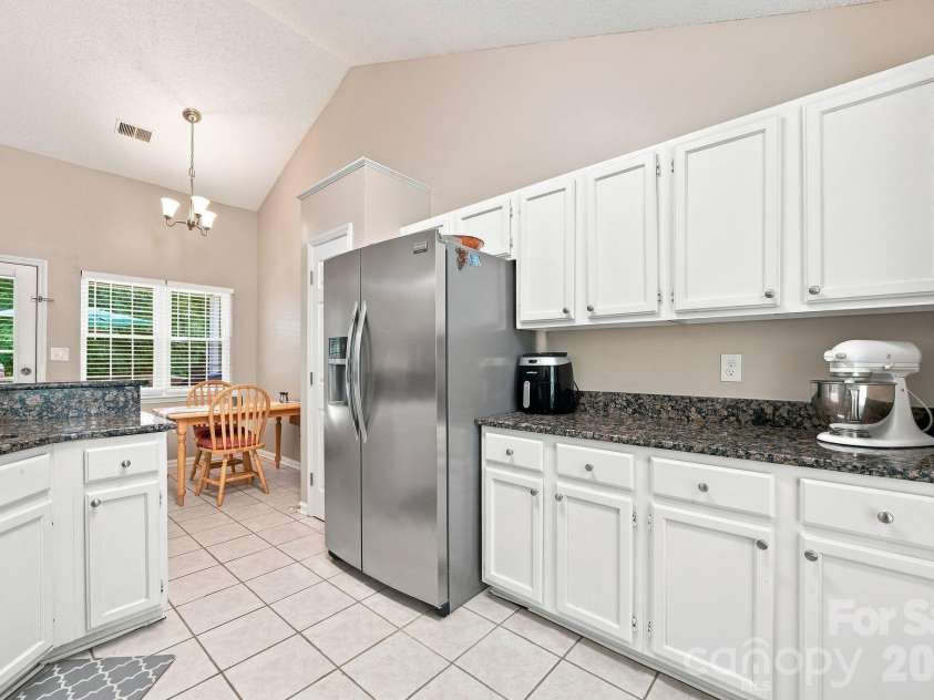 11308 Clayford Ridge, Charlotte, NC 28215.  MLS# CAR4415659, YatesRealty ID 45169. 