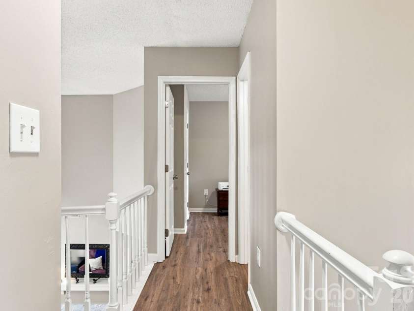 11308 Clayford Ridge, Charlotte, NC 28215.  MLS# CAR4415659, YatesRealty ID 45169. 