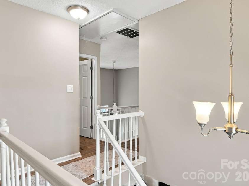 11308 Clayford Ridge, Charlotte, NC 28215.  MLS# CAR4415659, YatesRealty ID 45169. 