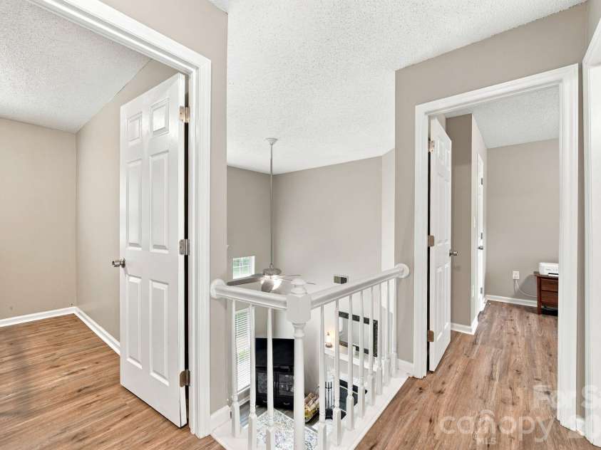 11308 Clayford Ridge, Charlotte, NC 28215.  MLS# CAR4415659, YatesRealty ID 45169. 