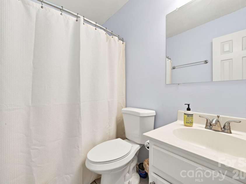 11308 Clayford Ridge, Charlotte, NC 28215.  MLS# CAR4415659, YatesRealty ID 45169. 