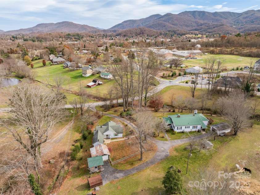 396 Will Hyatt Road, Waynesville, NC 28786.  MLS# CAR4323103, YatesRealty ID 4517. 