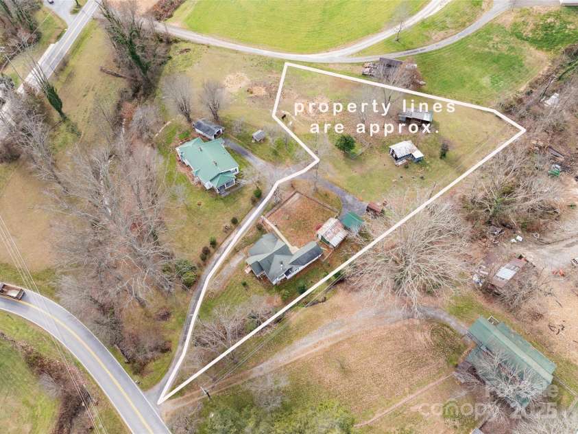 396 Will Hyatt Road, Waynesville, NC 28786.  MLS# CAR4323103, YatesRealty ID 4517. 