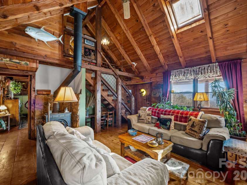 55 Comet Lane, Waynesville, NC 28785.  MLS# CAR4337388, YatesRealty ID 4517. 