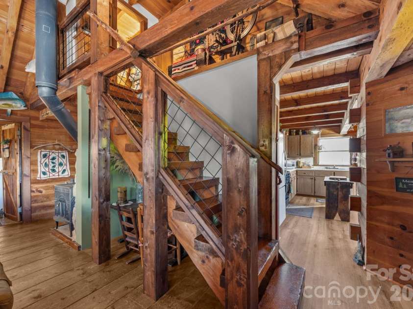 55 Comet Lane, Waynesville, NC 28785.  MLS# CAR4337388, YatesRealty ID 4517. 