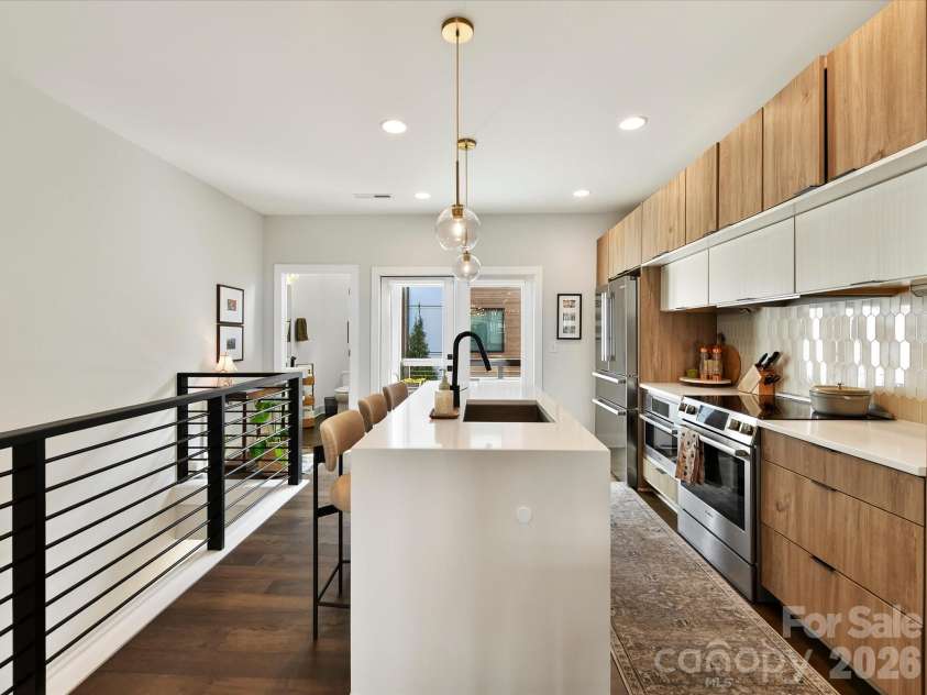 1229 Minter Place, Charlotte, NC 28203.  MLS# CAR4415636, YatesRealty ID 45171. 