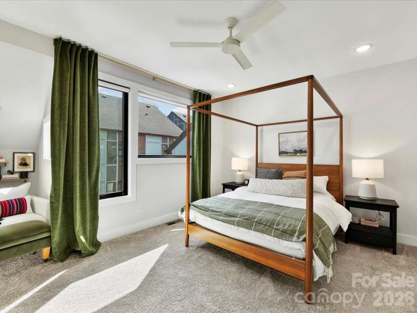 1229 Minter Place, Charlotte, NC 28203.  MLS# CAR4415636, YatesRealty ID 45171. 