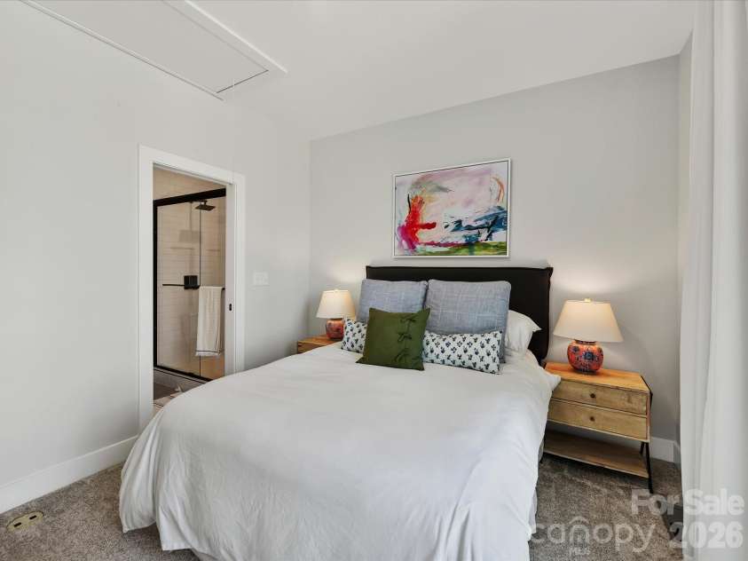 1229 Minter Place, Charlotte, NC 28203.  MLS# CAR4415636, YatesRealty ID 45171. 
