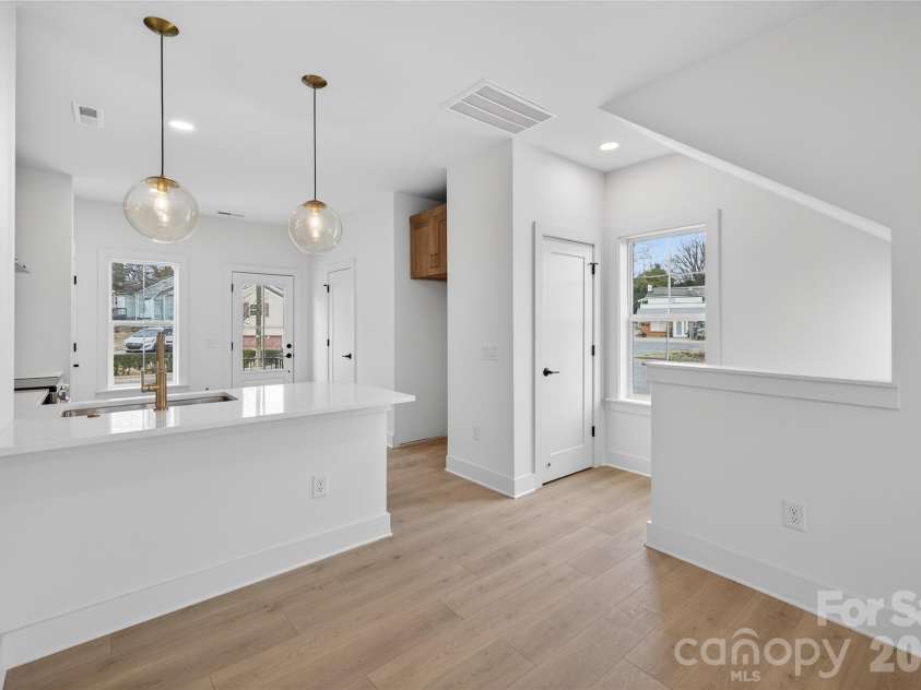 1013 Carter Avenue, Charlotte, NC 28206.  MLS# CAR4415962, YatesRealty ID 45175. 