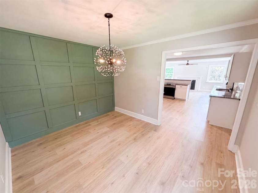 8519 Denbur Drive, Charlotte, NC 28215.  MLS# CAR4415963, YatesRealty ID 45179. 
