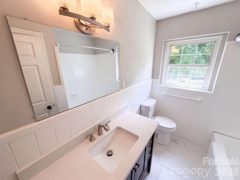 8519 Denbur Drive, Charlotte, NC 28215.  MLS# CAR4415963, YatesRealty ID 45179. 