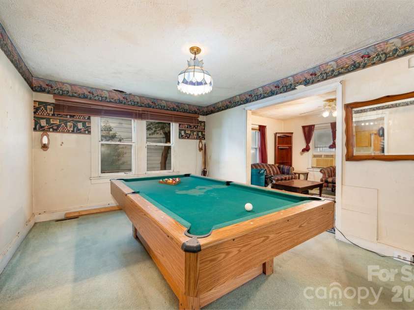 2428 Booker Avenue, Charlotte, NC 28216.  MLS# CAR4301870, YatesRealty ID 4518. 