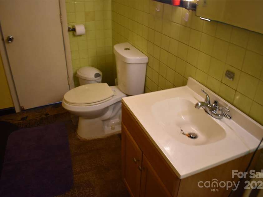 36 Euclid Avenue, Marion, NC 28752.  MLS# CAR4087181, YatesRealty ID 4518. 