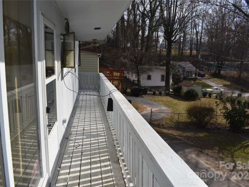 36 Euclid Avenue, Marion, NC 28752.  MLS# CAR4087181, YatesRealty ID 4518. 