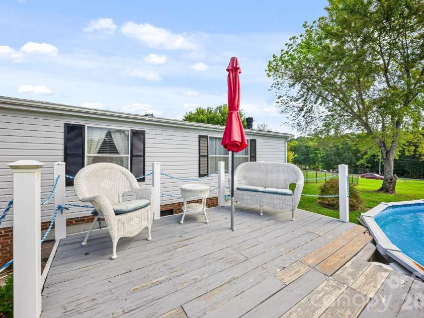 135 Willow Leaf Court, Kannapolis, NC 28081.  MLS# CAR4415457, YatesRealty ID 45180. 