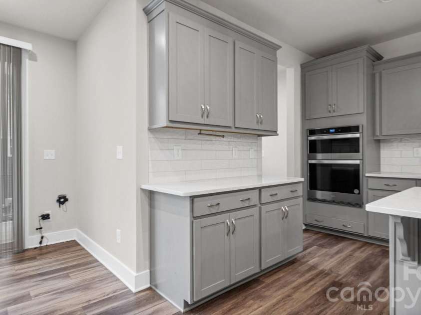 1629 Unison Drive, Charlotte, NC 28262.  MLS# CAR4385597, YatesRealty ID 45183. 