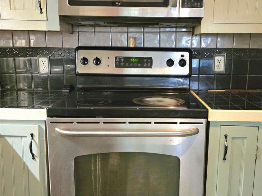 116 Montview Drive, Kings Mountain, NC 28086.  MLS# CAR4301364, YatesRealty ID 45187. 