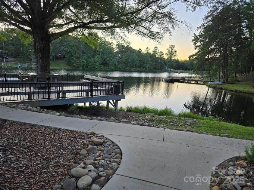 116 Montview Drive, Kings Mountain, NC 28086.  MLS# CAR4301364, YatesRealty ID 45187. 