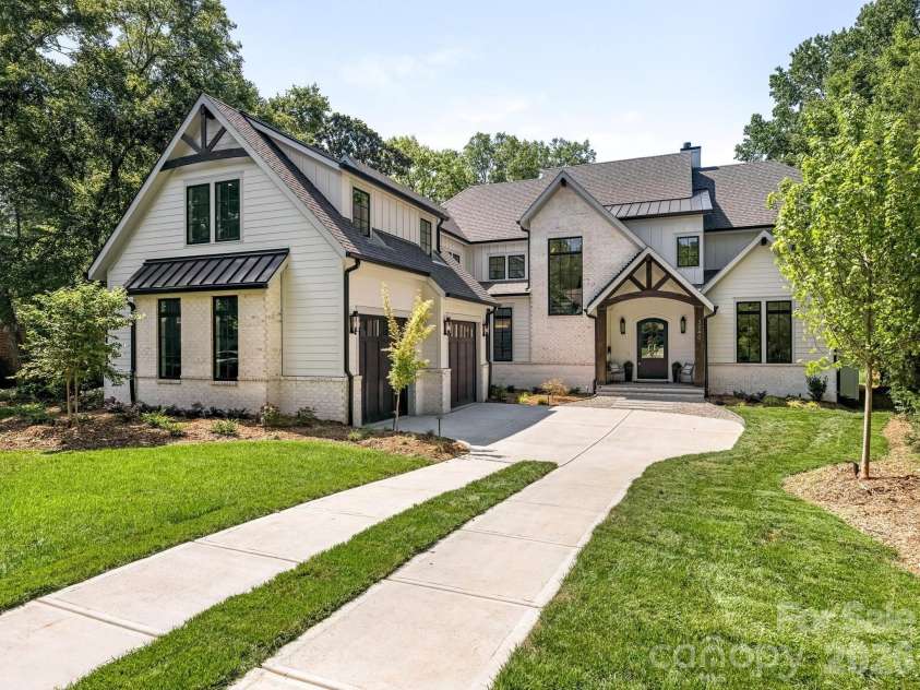 3240 Sunset Drive, Charlotte, NC 28209.  MLS# CAR4396905, YatesRealty ID 45188. 
