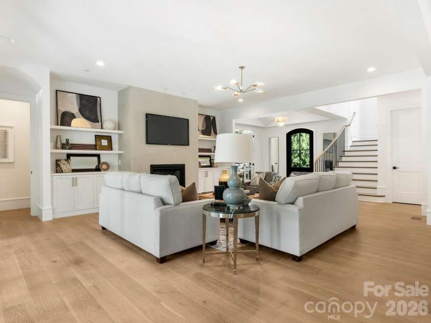 3240 Sunset Drive, Charlotte, NC 28209.  MLS# CAR4396905, YatesRealty ID 45188. 