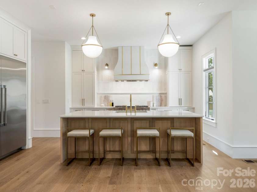 3240 Sunset Drive, Charlotte, NC 28209.  MLS# CAR4396905, YatesRealty ID 45188. 