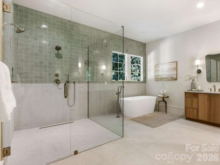 3240 Sunset Drive, Charlotte, NC 28209.  MLS# CAR4396905, YatesRealty ID 45188. 
