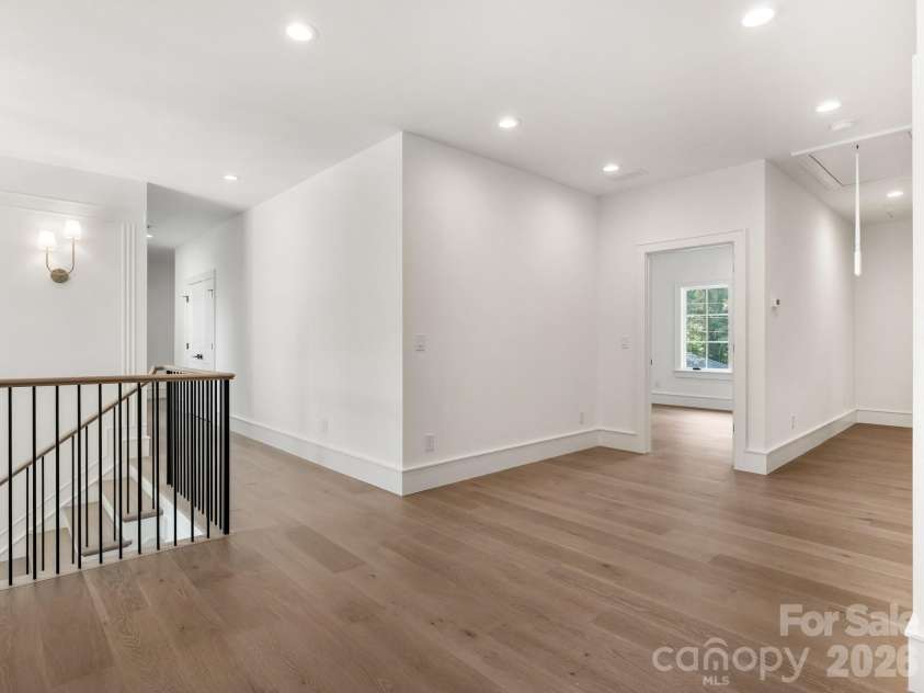 3240 Sunset Drive, Charlotte, NC 28209.  MLS# CAR4396905, YatesRealty ID 45188. 