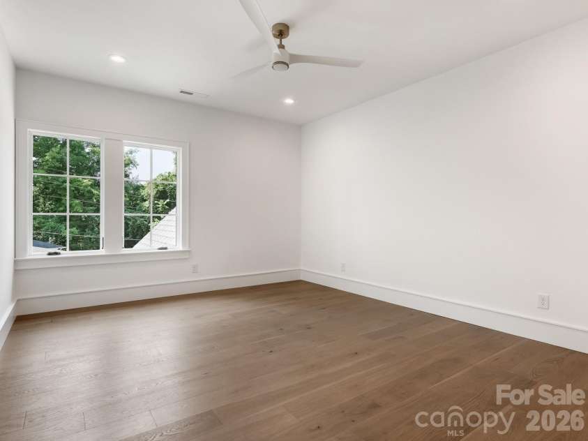 3240 Sunset Drive, Charlotte, NC 28209.  MLS# CAR4396905, YatesRealty ID 45188. 