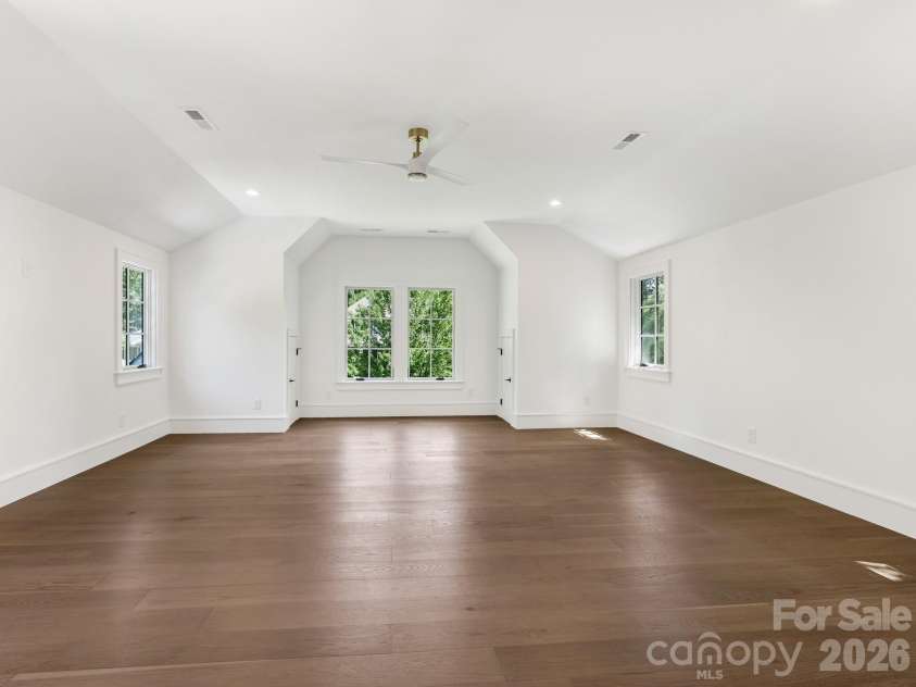 3240 Sunset Drive, Charlotte, NC 28209.  MLS# CAR4396905, YatesRealty ID 45188. 