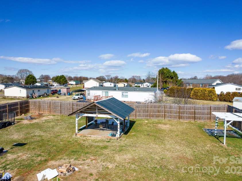 1868 Ellick Drive, Newton, NC 28658.  MLS# CAR4223938, YatesRealty ID 4519. 