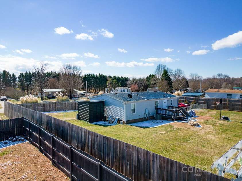 1868 Ellick Drive, Newton, NC 28658.  MLS# CAR4223938, YatesRealty ID 4519. 