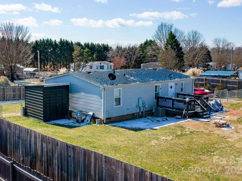 1868 Ellick Drive, Newton, NC 28658.  MLS# CAR4223938, YatesRealty ID 4519. 
