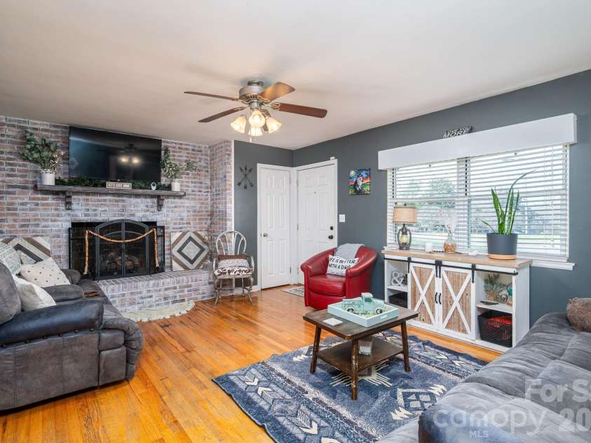 627 Tina Drive, Shelby, NC 28152.  MLS# CAR4355180, YatesRealty ID 4519. 