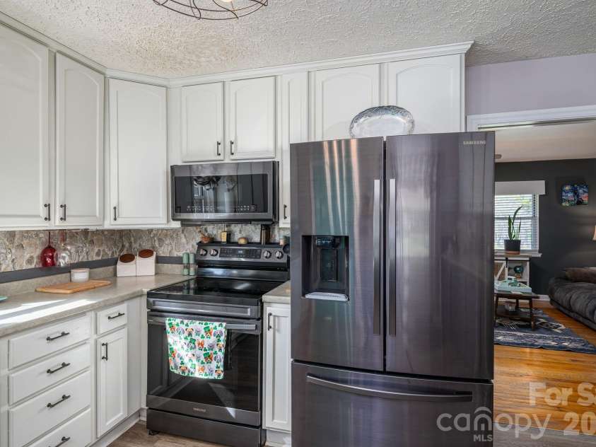 627 Tina Drive, Shelby, NC 28152.  MLS# CAR4355180, YatesRealty ID 4519. 