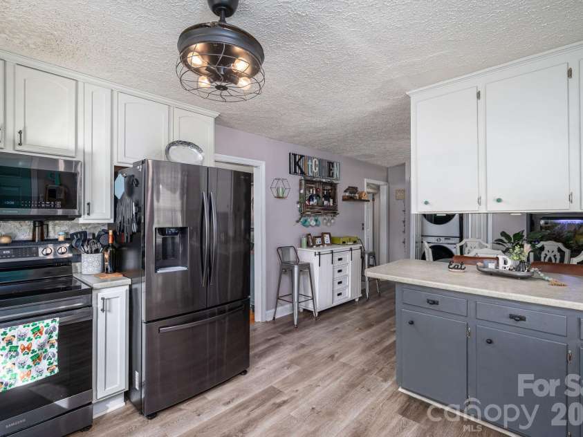 627 Tina Drive, Shelby, NC 28152.  MLS# CAR4355180, YatesRealty ID 4519. 