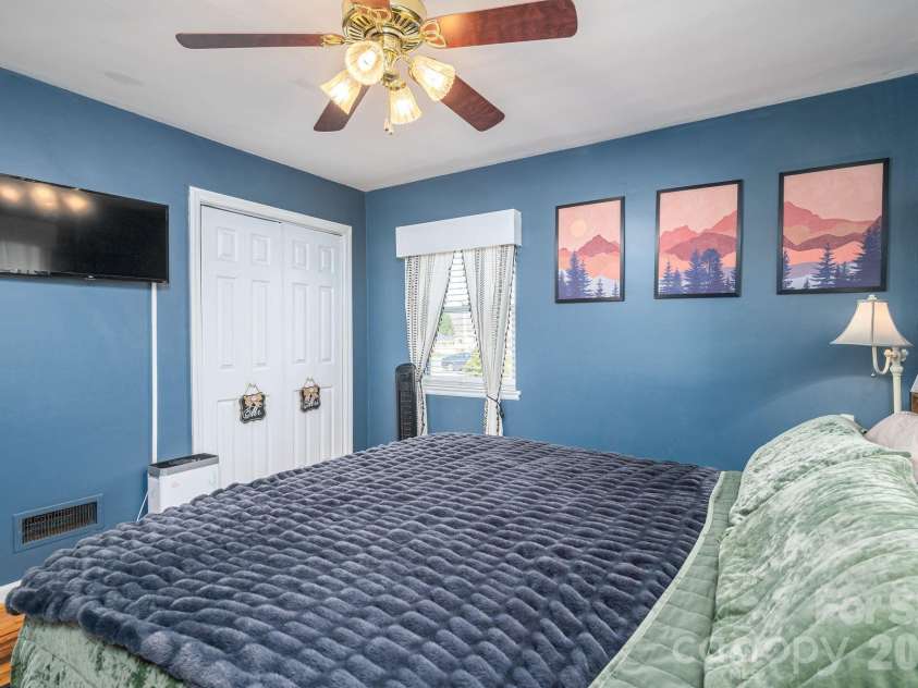 627 Tina Drive, Shelby, NC 28152.  MLS# CAR4355180, YatesRealty ID 4519. 