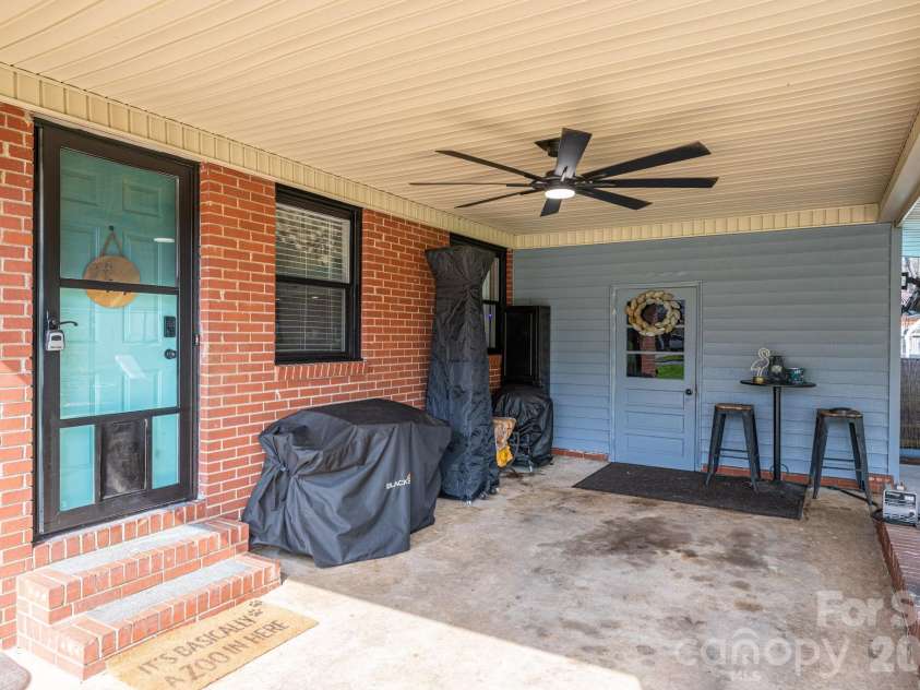 627 Tina Drive, Shelby, NC 28152.  MLS# CAR4355180, YatesRealty ID 4519. 