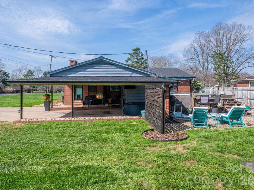 627 Tina Drive, Shelby, NC 28152.  MLS# CAR4355180, YatesRealty ID 4519. 