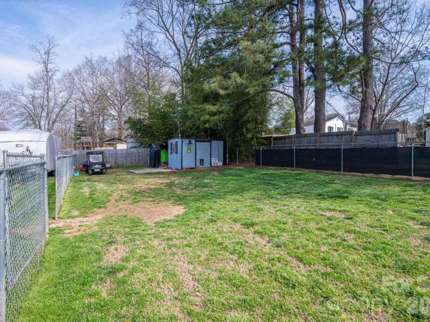627 Tina Drive, Shelby, NC 28152.  MLS# CAR4355180, YatesRealty ID 4519. 