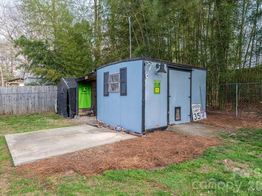 627 Tina Drive, Shelby, NC 28152.  MLS# CAR4355180, YatesRealty ID 4519. 