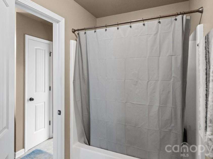 119 Cole Drive, Mooresville, NC 28115.  MLS# CAR4415718, YatesRealty ID 45190. 