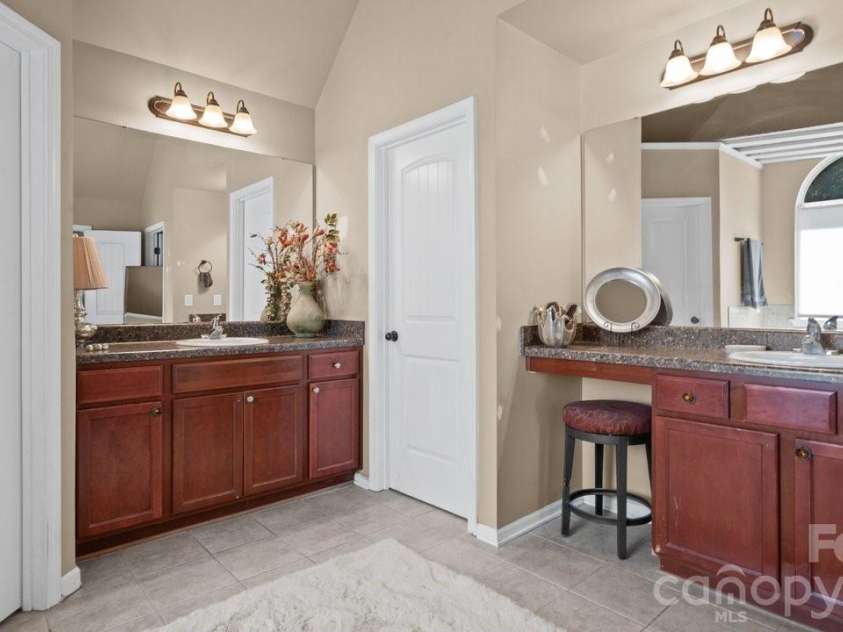 119 Cole Drive, Mooresville, NC 28115.  MLS# CAR4415718, YatesRealty ID 45190. 
