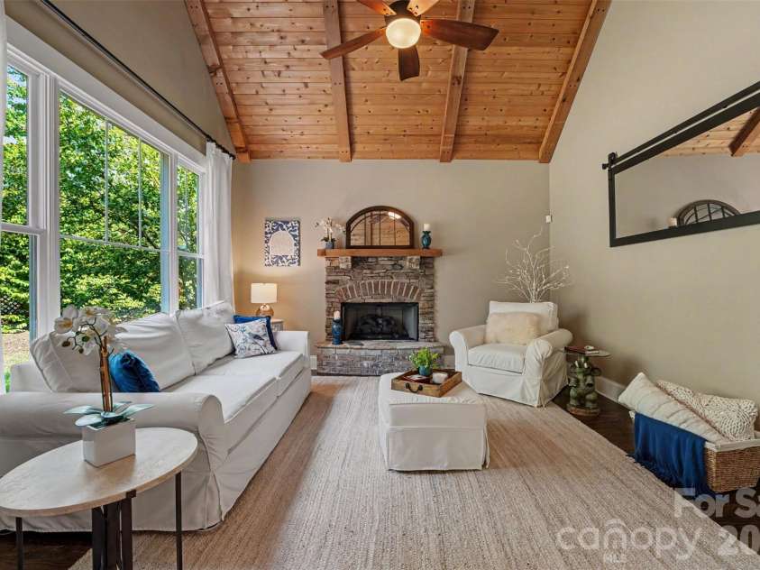 120 Silver Lake Trail, Mooresville, NC 28117.  MLS# CAR4413818, YatesRealty ID 45192. 