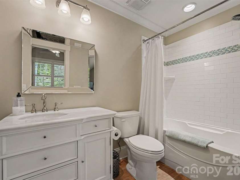 120 Silver Lake Trail, Mooresville, NC 28117.  MLS# CAR4413818, YatesRealty ID 45192. 