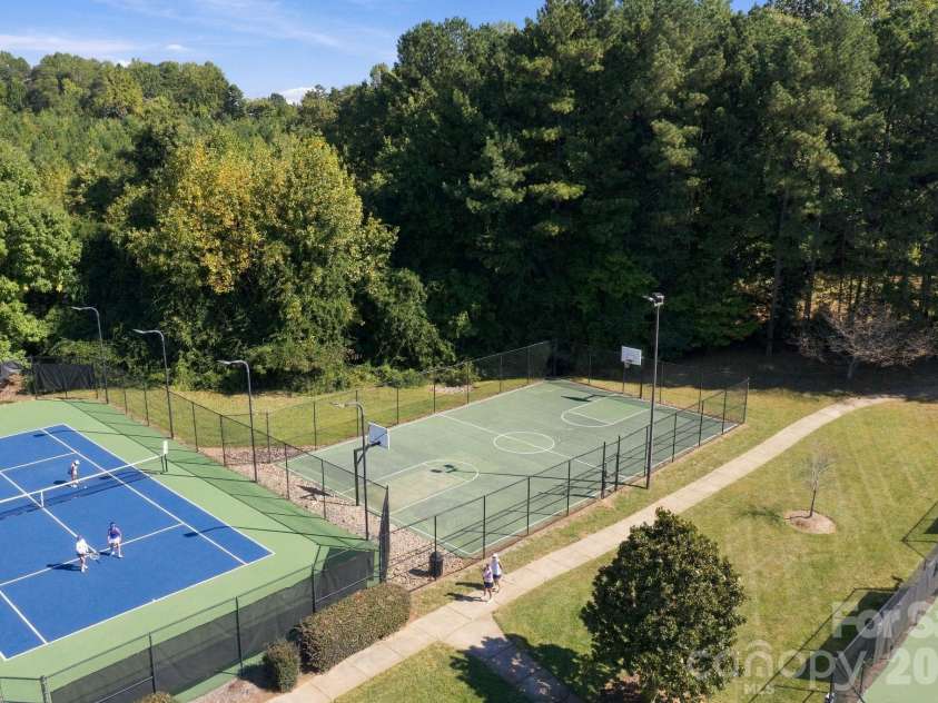 120 Silver Lake Trail, Mooresville, NC 28117.  MLS# CAR4413818, YatesRealty ID 45192. 