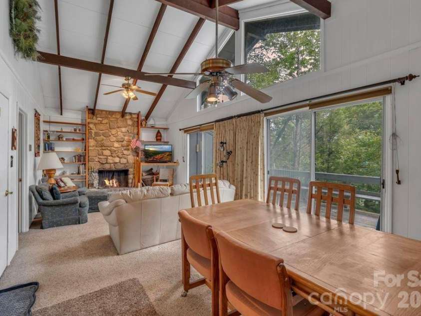 211 Foxgrape Hollow, Beech Mountain, NC 28605.  MLS# CAR4415995, YatesRealty ID 45193. 