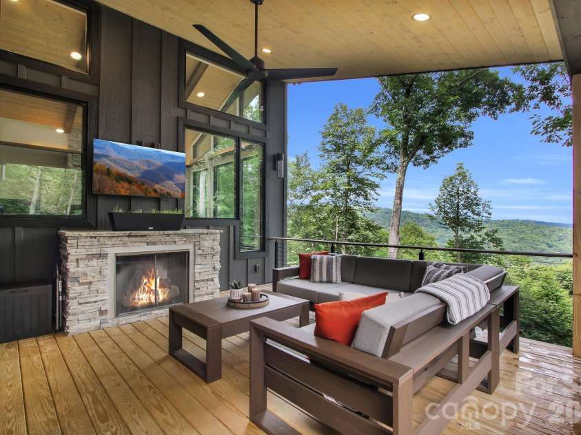165 Rock Water Extension, Boone, NC 28607.  MLS# CAR4415201, YatesRealty ID 45194. 