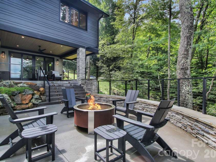165 Rock Water Extension, Boone, NC 28607.  MLS# CAR4415201, YatesRealty ID 45194. 