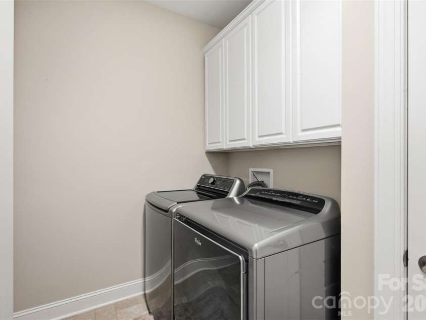 17004 Courtside Landing Drive, Cornelius, NC 28031.  MLS# CAR4415612, YatesRealty ID 45195. 