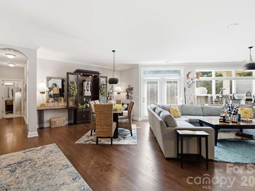 17004 Courtside Landing Drive, Cornelius, NC 28031.  MLS# CAR4415612, YatesRealty ID 45195. Dining Area
